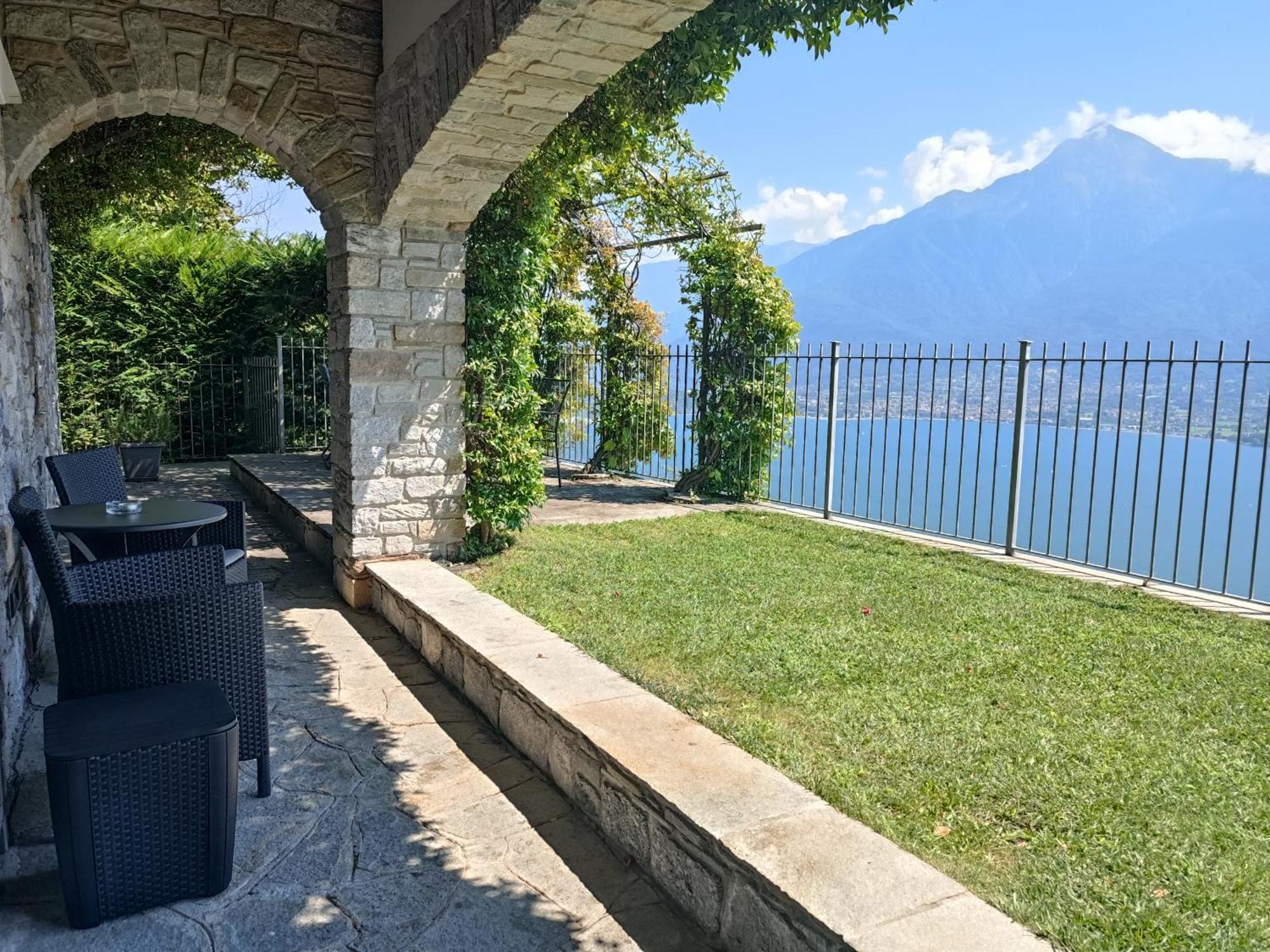 Villa Valuri Vista Magnifica Sul Lago Di Como Appartamento Piano Terra Vercana Kültér fotó